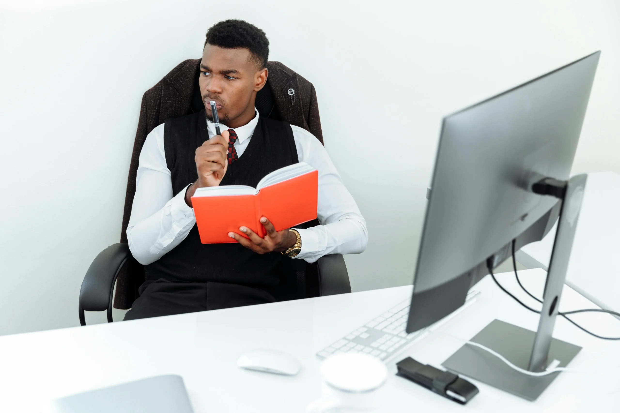 A person reviewing their responsibilities as a cohost for a Short-Term Rental company.